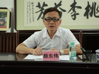自治区直属机关工委领导亲临我校指导创建自治区首届“文明校园”工作