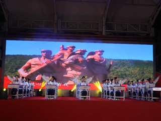 青春献党 逐梦未来——广西工商学校2026年元旦文艺晚会璀璨上演