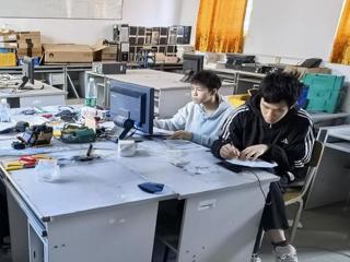 广西工商学校学子全力备战第三届全国技能大赛